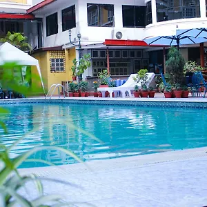 Woodland Hotel